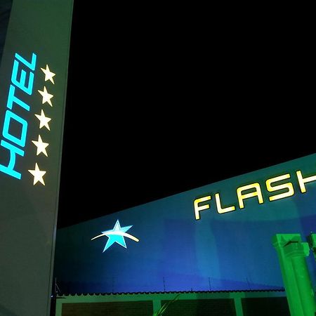 Flash Motel (Adults Only) São Vicente Kültér fotó